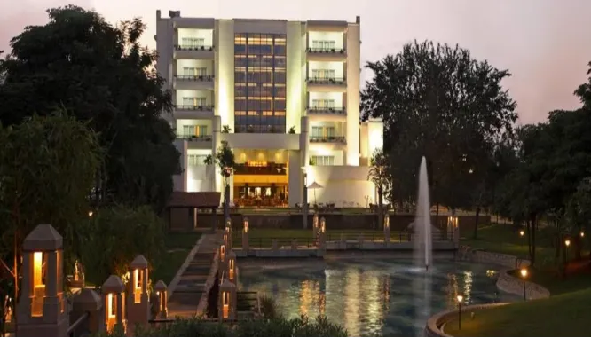Ellaa Hotel